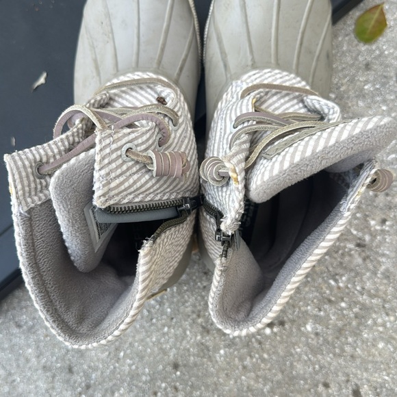 Sperry Saltwater Seersucker Grey Boots Women’s Size 6.5 GUC Side Zipper - Picture 5 of 6